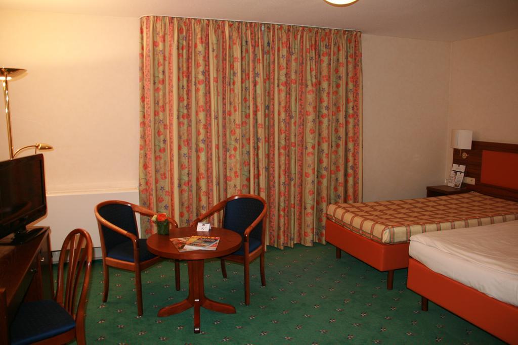 Best Western Hotel Ketterer Estugarda Exterior foto